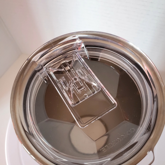 Corkcicle Black Insulated Travel Cup size 24 oz - Picture 3 of 8